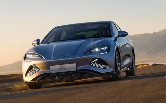 BYD محدوده الکتریکی خالص 650 کیلومتر با عملکرد بالا 4WD کوپه مهر