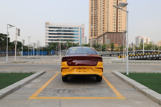 ماشين مخصوص امتحانات برقي خالص BYD با برد 350 کيلومتري