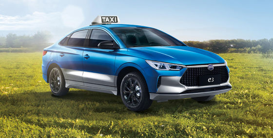 تاکسی برقی خالص BYD E3 با برد 401 کیلومتر حمل و نقل روان
