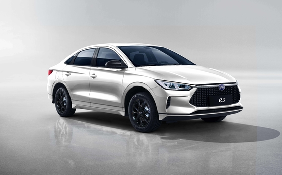 تاکسي برقي خالص BYD E3 تا ۴۰۱ کيلومتر فاصله داره